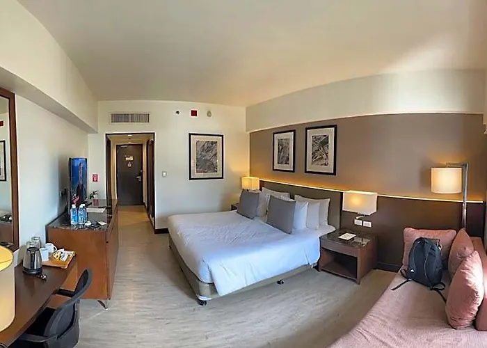 Seda Ayala Center Hotel